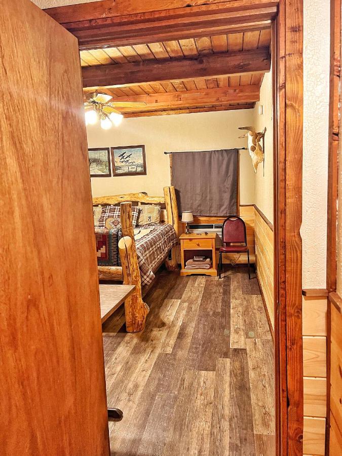 The Lodge At Devils Tower Exterior foto