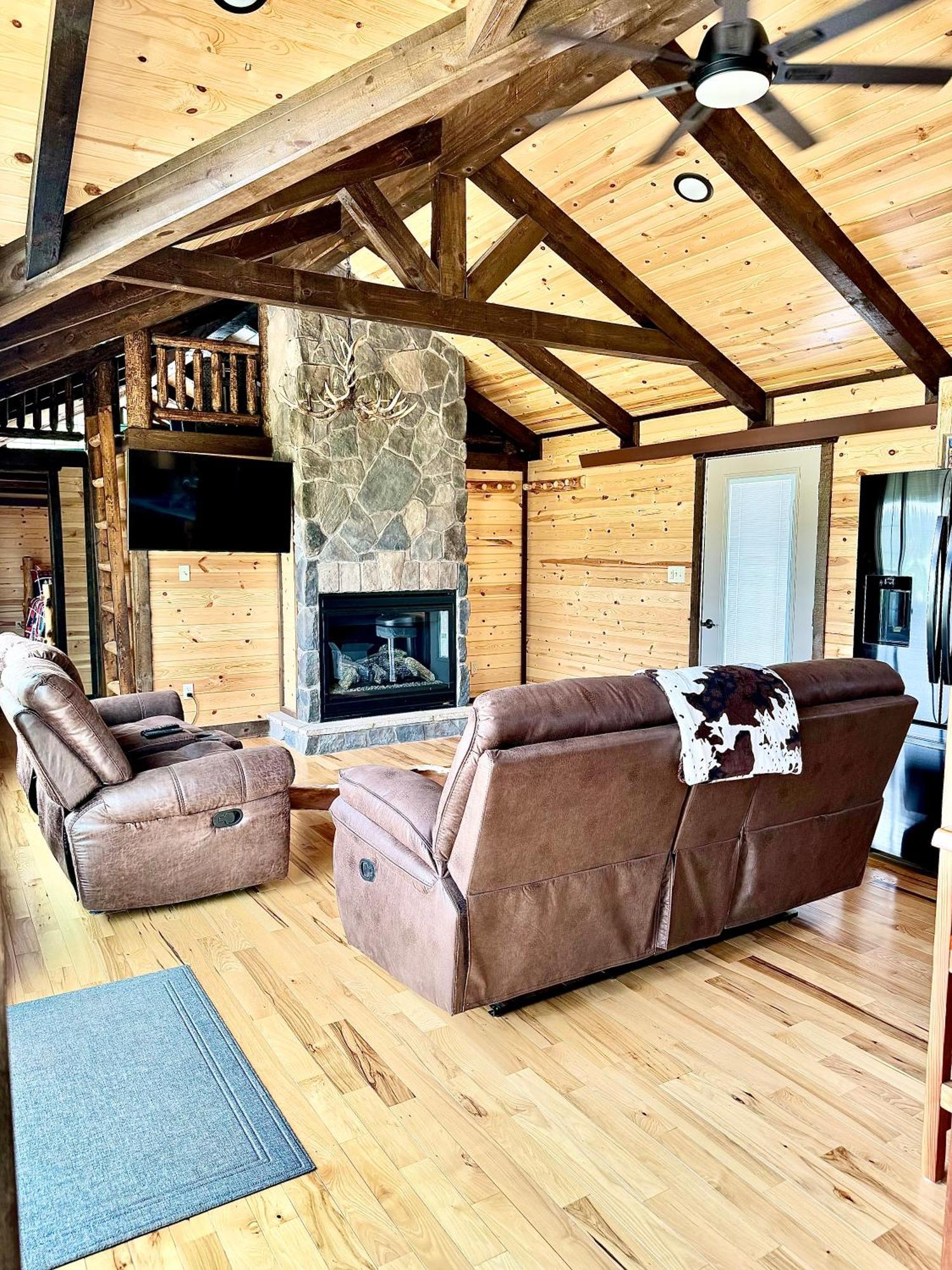 The Lodge At Devils Tower Exterior foto